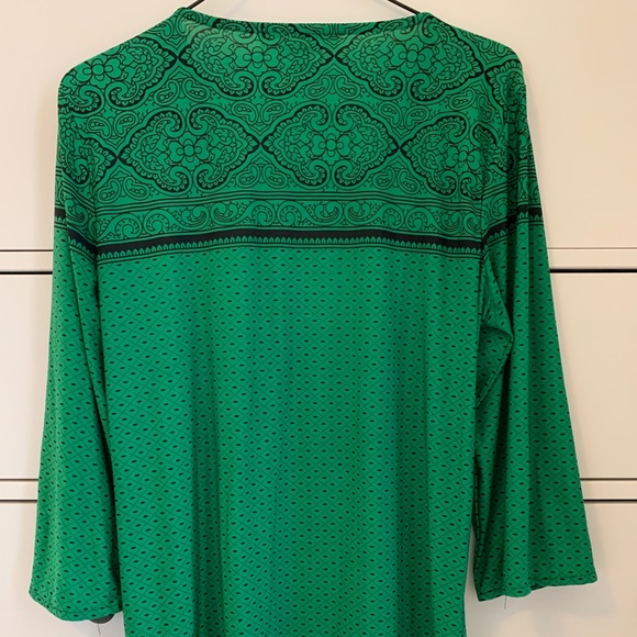 Michelle Thomas Green Flowy Shirt - Picture 3 of 4